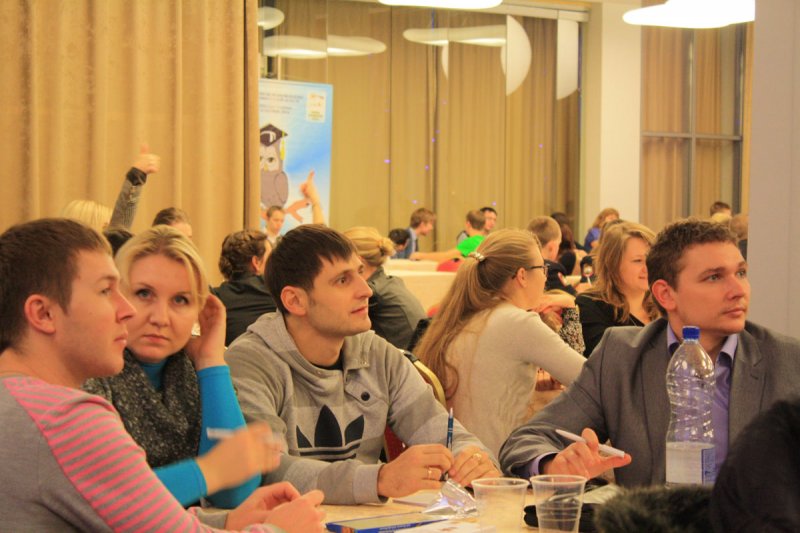 Фото к Молодые интеллектуалы Калининградского региона подвели итоги года на международном турнире «Что? Где? Когда?»