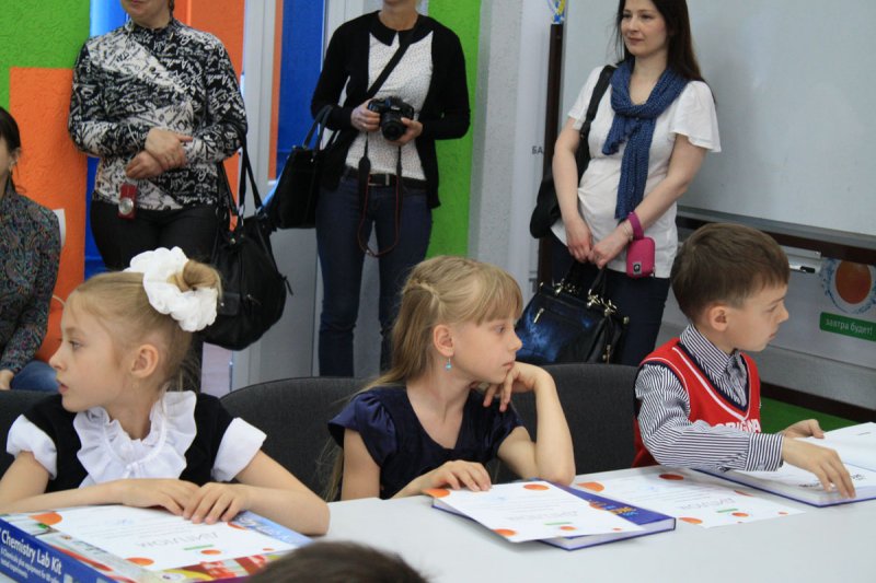 Фото к В Калининграде наградили региональных призеров конкурса «Мой атом»