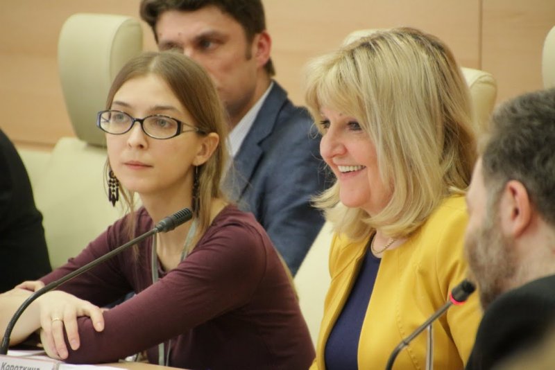 Фото к Около 4000 калининградцев стали участниками Фестиваля популярной науки «Грани будущего: рисует Калининград»